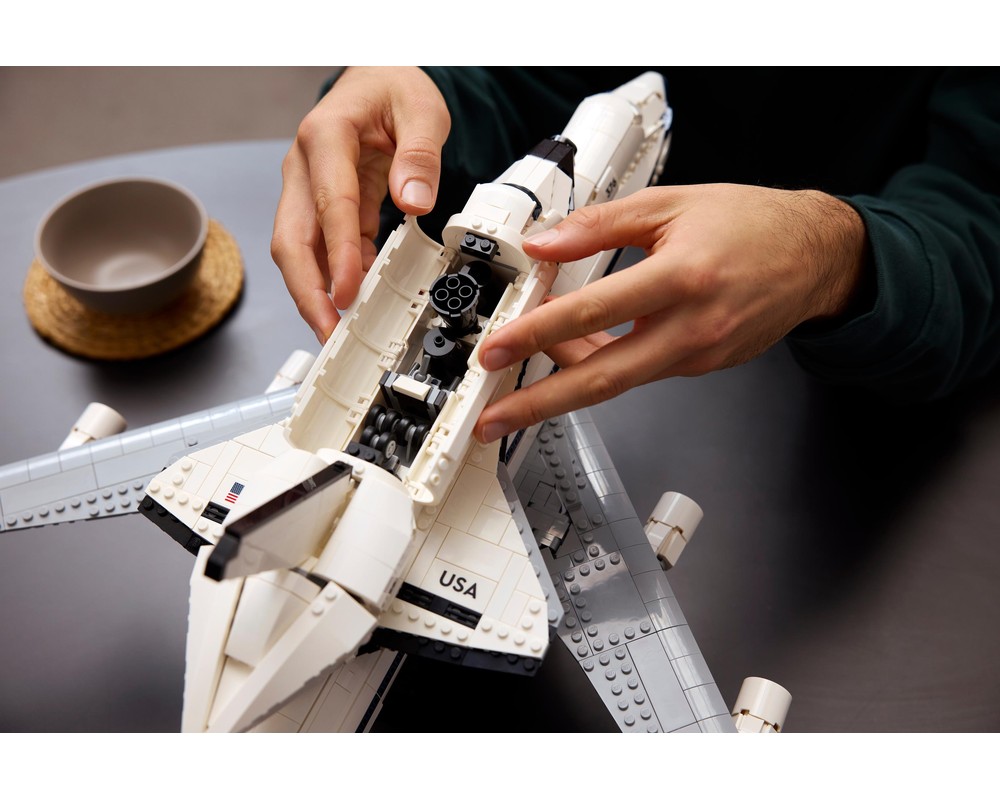 LEGO Set 10360-1 Shuttle Carrier Aircraft (2025 Icons) | Rebrickable ...