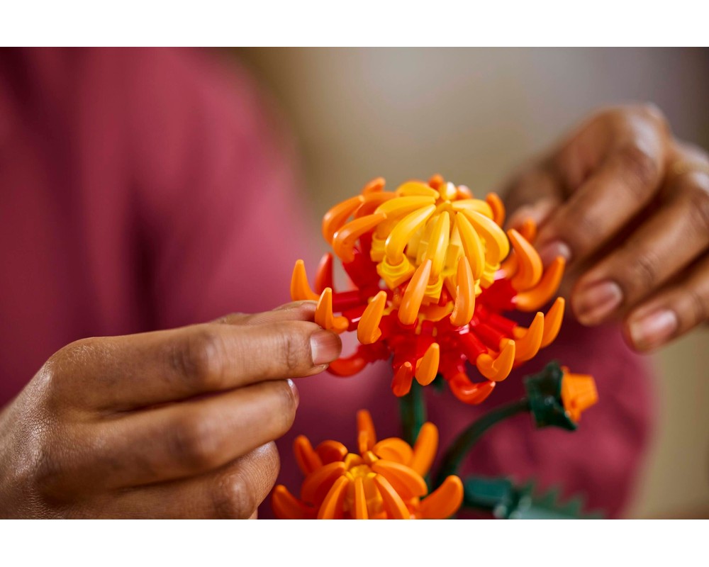LEGO Set 10368-1 Chrysanthemum (2024 Botanicals) | Rebrickable - Build ...
