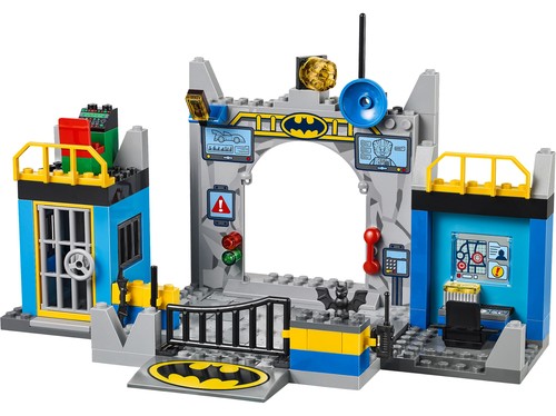 Batman: Defend the Batcave