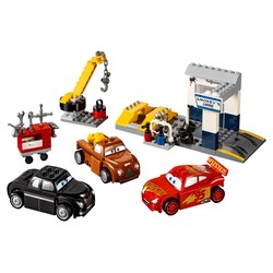 Smokey's Garage, zdjęcie 1