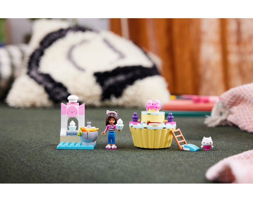 LEGO Set 10785-1 Bakey with Cakey Fun (2023 Gabby’s Dollhouse ...