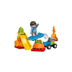 Miles' Space Adventures, zdjęcie 1