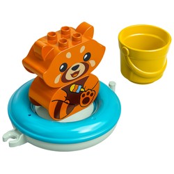 Bath Time Fun: Floating Red Panda, zdjęcie 1