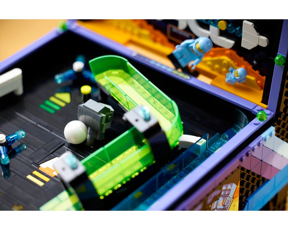 LEGO Set 11374-1 Arcade Pinball Machine (2026 Icons) | Rebrickable ...