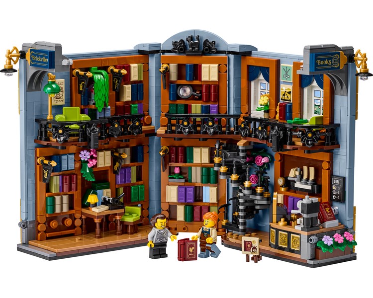 LEGO Icons 11379 Bookstore: Book Nook