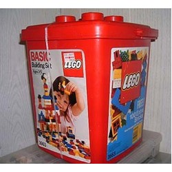 Basic Building Set in Bucket