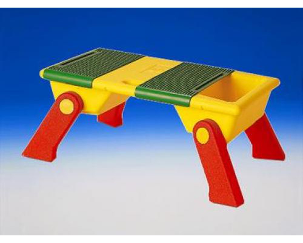 Classic lego 2024 table