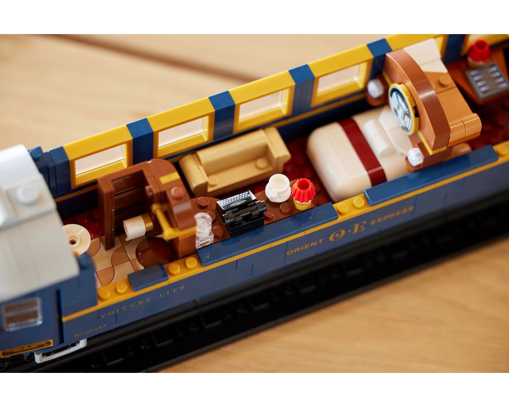 21344  LEGO® Ideas The Orient Express Train – LEGO Certified Stores