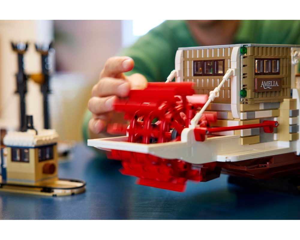 LEGO Set 21356-1 River Steamboat (2025 LEGO Ideas and CUUSOO ...
