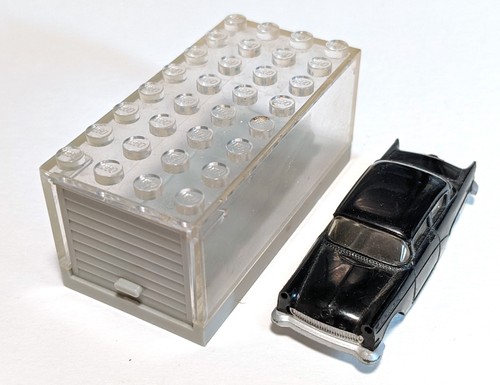 1:87 Opel Rekord with Garage