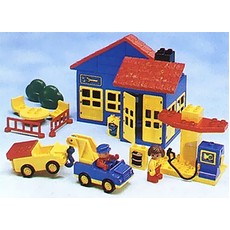 Service Station (set 2657-1)