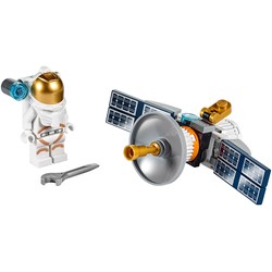 Space Satellite, zdjęcie 1