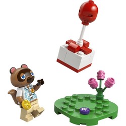 Tom Nook and Flying Present, zdjęcie 1