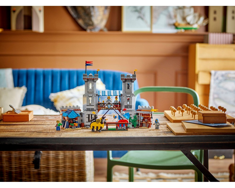 LEGO Set 31168-1 Medieval Horse Knight Castle (2025 Creator