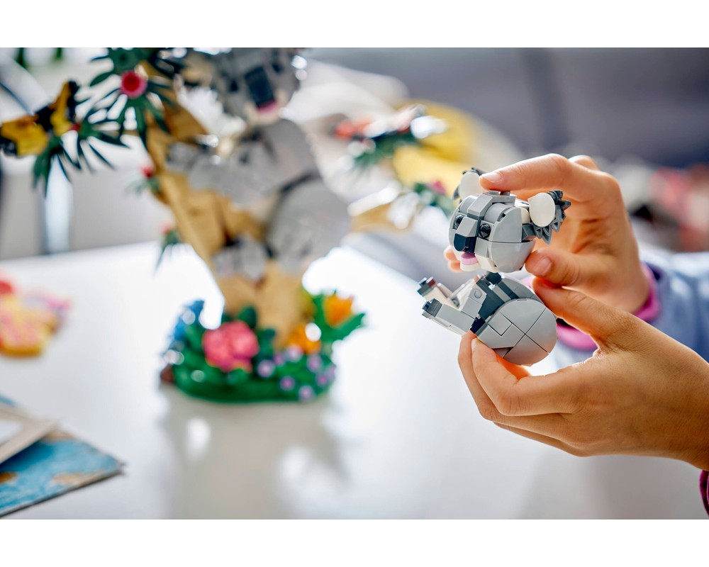 LEGO Set 31388-1 Wild Animals: Family of Koalas (2026 Creator > Creator ...