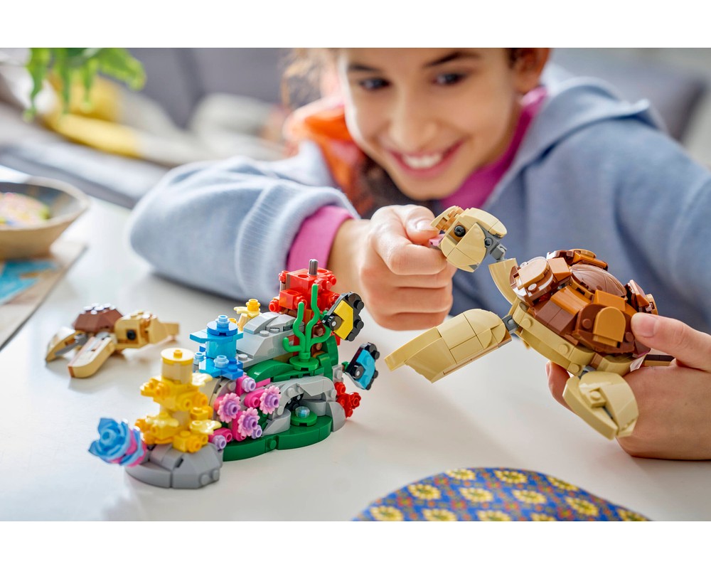 LEGO Set 31388-1 Wild Animals: Family of Koalas (2026 Creator > Creator ...