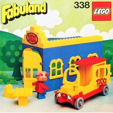 Blondi the Pig and Taxi Station (set 338-2)