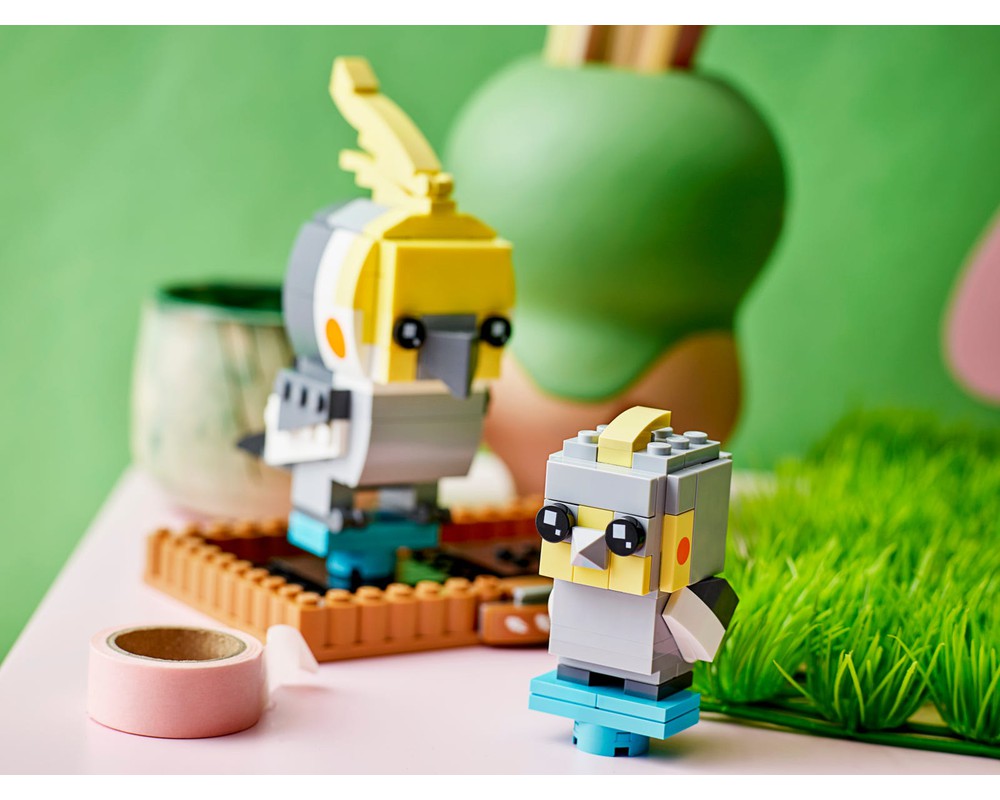 LEGO Set 40481-1 Cockatiel and Chick (2021 Brickheadz