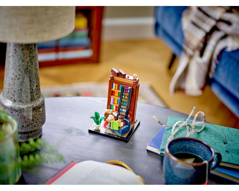 LEGO Set 40698-1 Books Are My Passion (2024 LEGO Ideas and