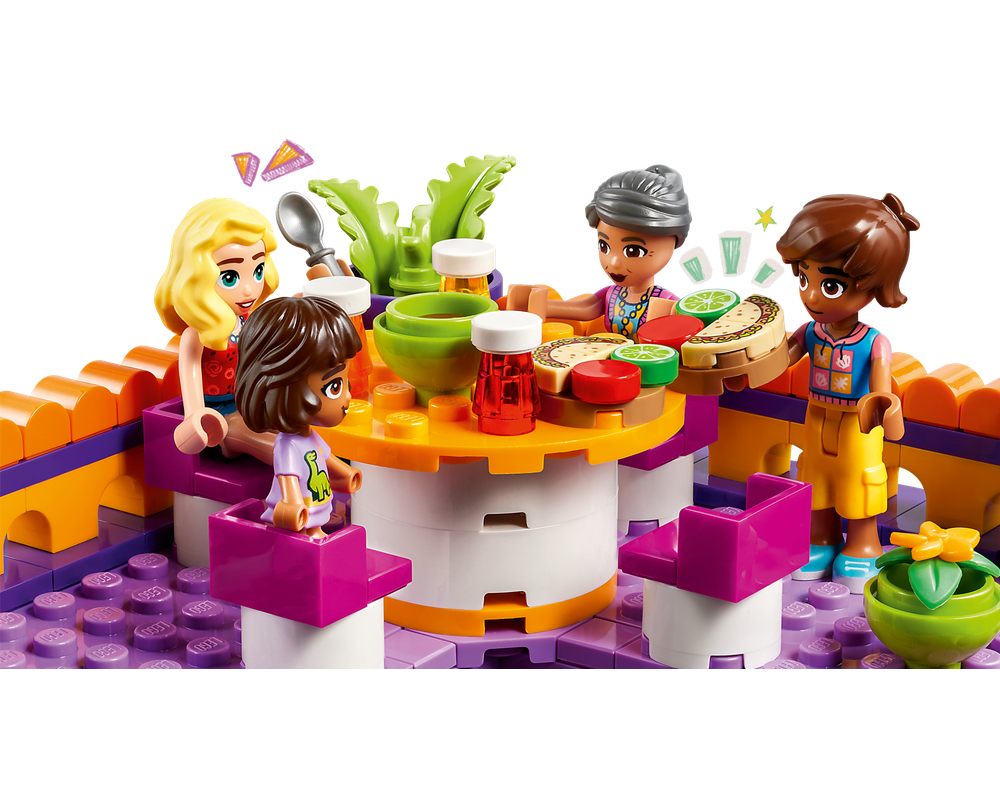  LEGO Friends Heartlake City Community Kitchen 41747 Pretend  Building Toy Set, Creative Fun for Boys and Girls Ages 8+, with 3  Mini-Dolls, 1 Micro-Doll, a Pet Cat and Lots of Kitchen