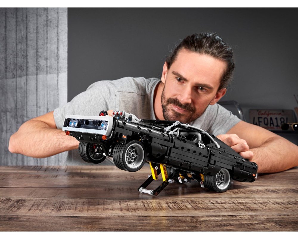 LEGO TECHNIC: Dom's Dodge Charger (42111) for sale online