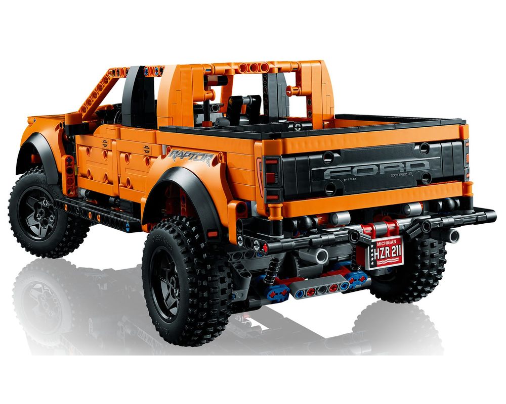 LEGO MOC Ford Bronco RC (42126 + 42129 dual alternate) by gyenesvi