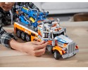 LEGO Set 42128-1 Heavy Duty Tow Truck (2021 Technic