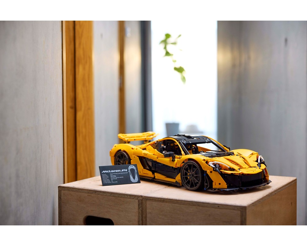 LEGO Set 42172-1 McLaren P1 (2024 Technic) | Rebrickable - Build