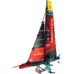 Emirates Team New Zealand AC75 Yacht, zdjęcie 1