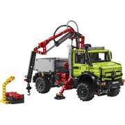 Mercedes-Benz Unimog U 5023 with Crane