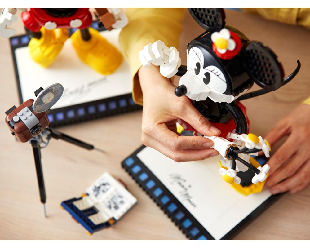 LEGO Disney Mickey Mouse & Minnie Mouse Set 43179 - US
