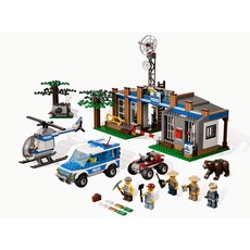Forest Police Station (set 4440-1)