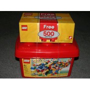 Bricks and Creations Tub - (TRU Exclusive)