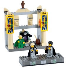 The Dueling Club (set 4733-1)