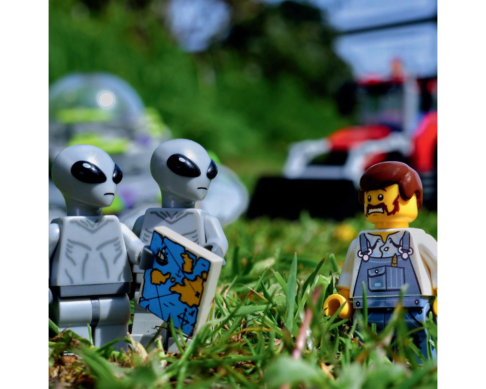 LEGO Set 50081411 2024 Wall Calendar (2023 Gear > Stationery and