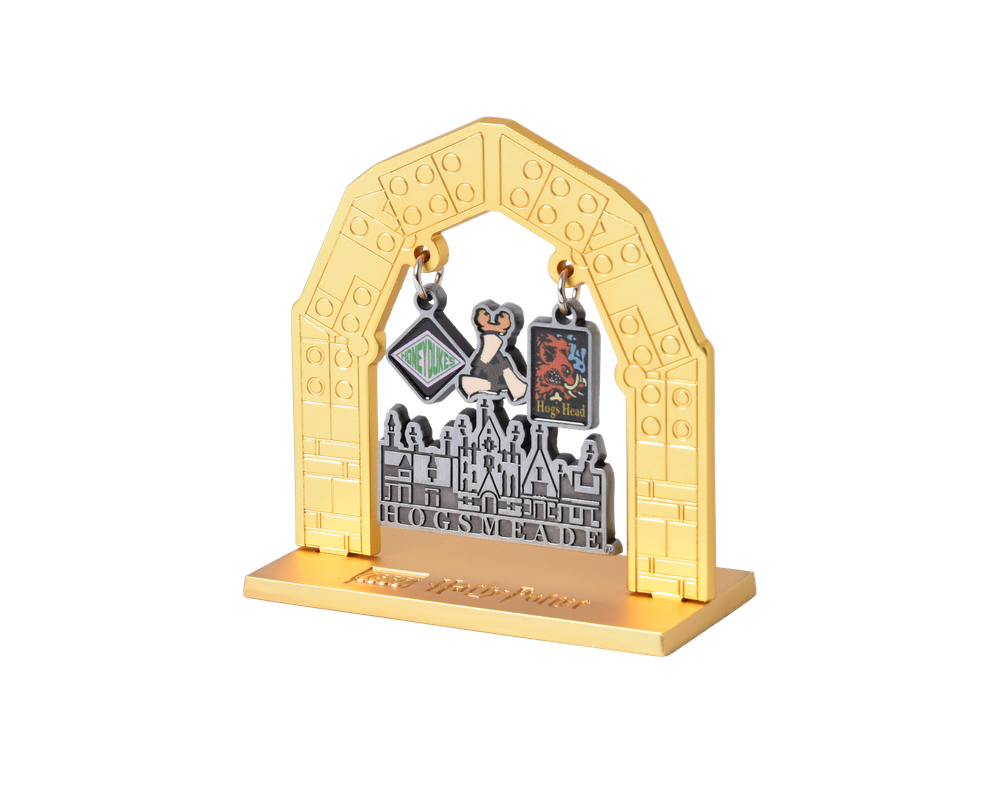 LEGO Set 5009867-1 Hogsmeade Sign (2025 Gear) | Rebrickable - Build ...