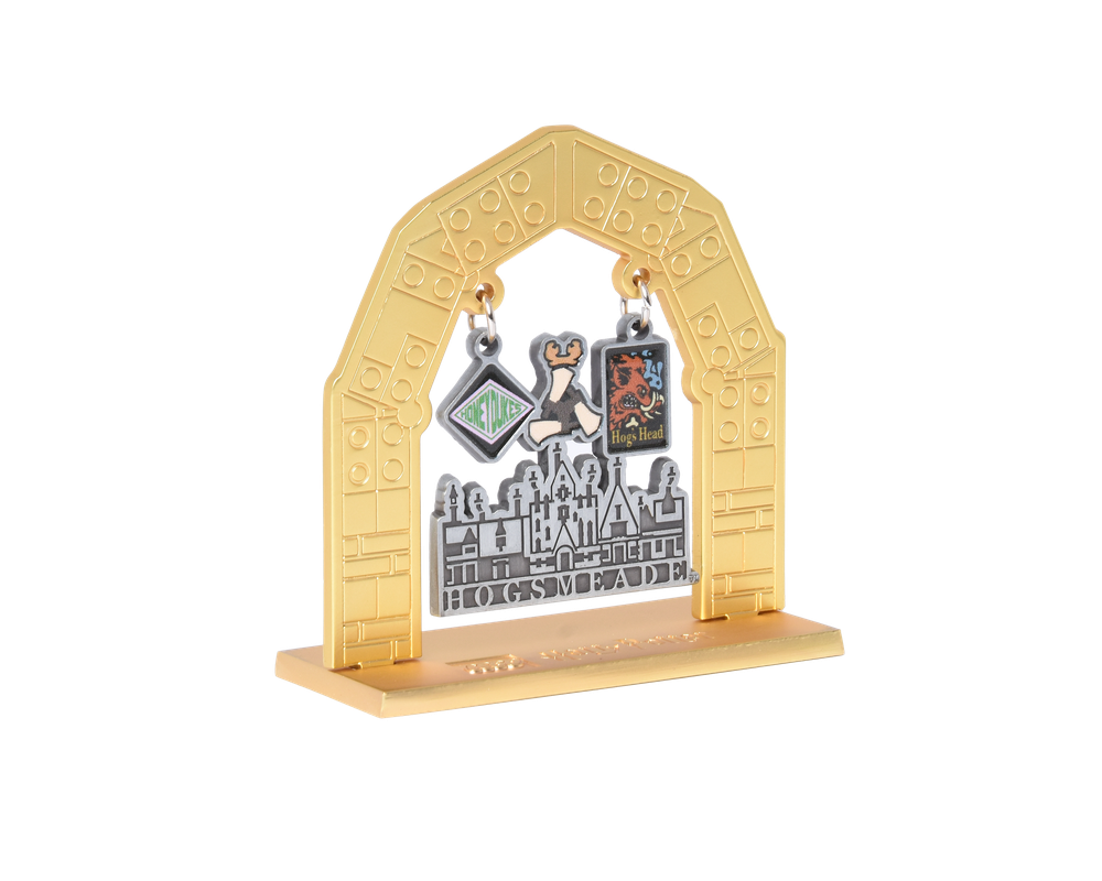 LEGO Set 5009867-1 Hogsmeade Sign (2025 Gear) | Rebrickable - Build ...