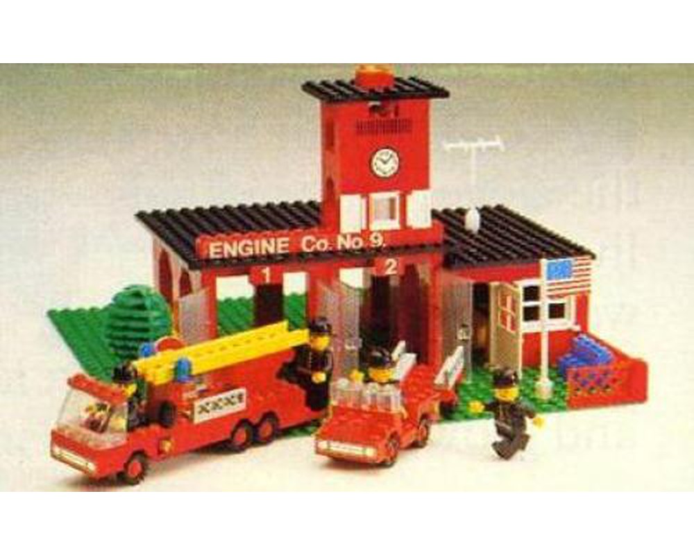 LEGO Set 590-1 Engine Co. No. 9 (1978 Town > Classic Town