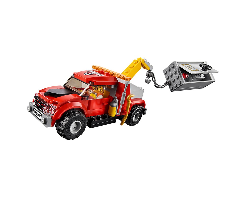 LEGO Set 60137-1 Tow Truck Trouble (2017 City > Police) | Rebrickable ...