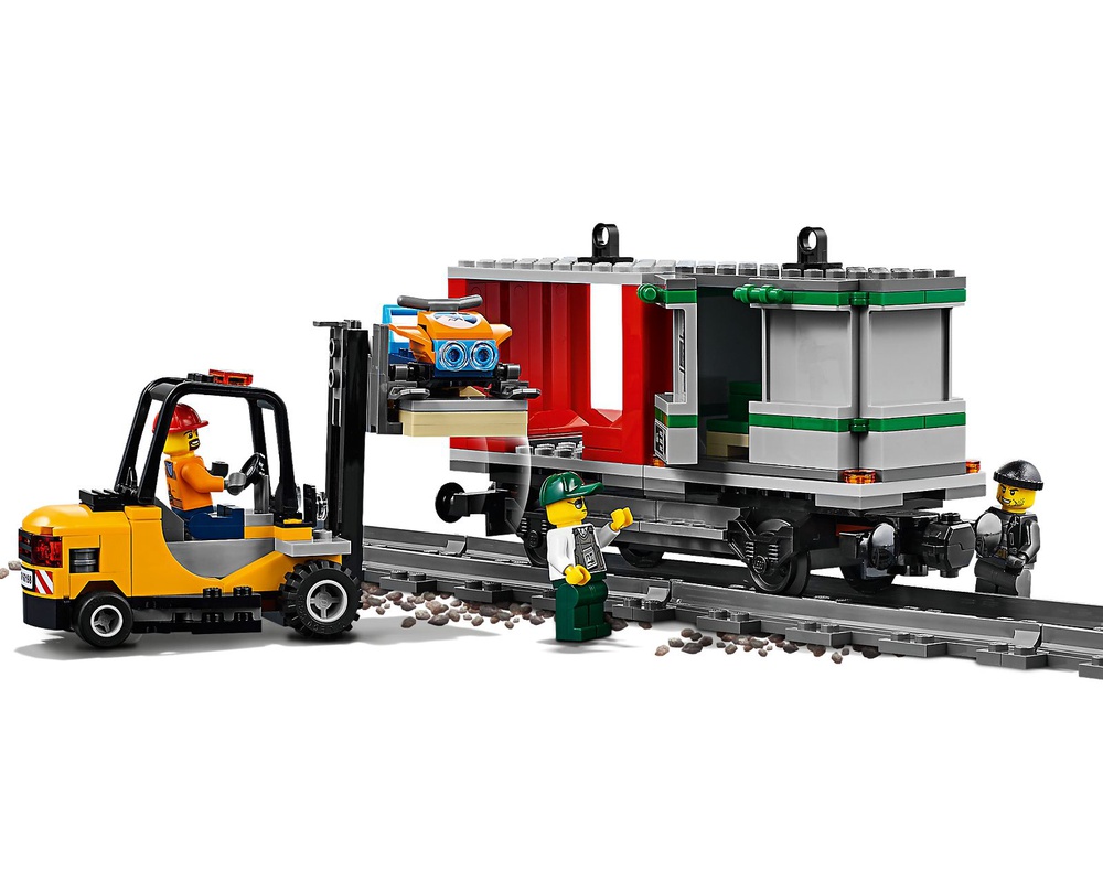 REVIEW LEGO City 60198 Cargo Train : le nouveau système Powered Up -  HelloBricks