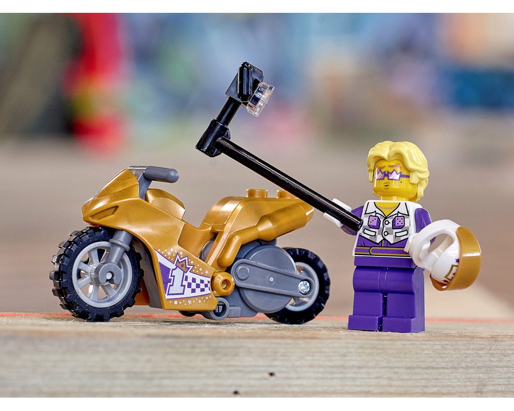 LEGO Set 60309-1 Selfie Stunt Bike (2021 City > Stuntz