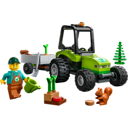Traktor w parku
