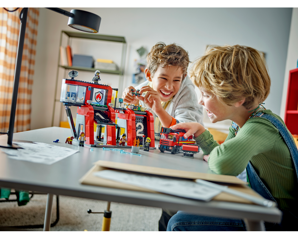 LEGO Set 60414-1 Fire Station with Fire Truck (2024 City > Fire ...