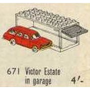 1:87 Vauxhall Victor Estate with Garage