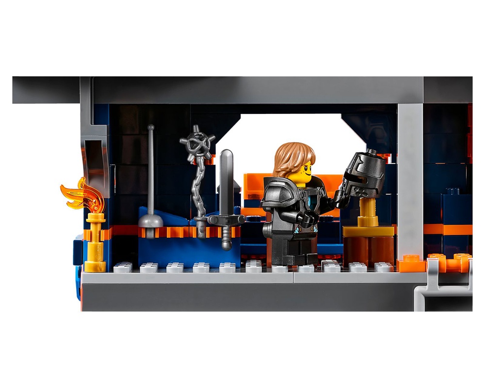 LEGO Set 70357-1 Knighton Castle (2017 Nexo Knights) | Rebrickable Build with LEGO