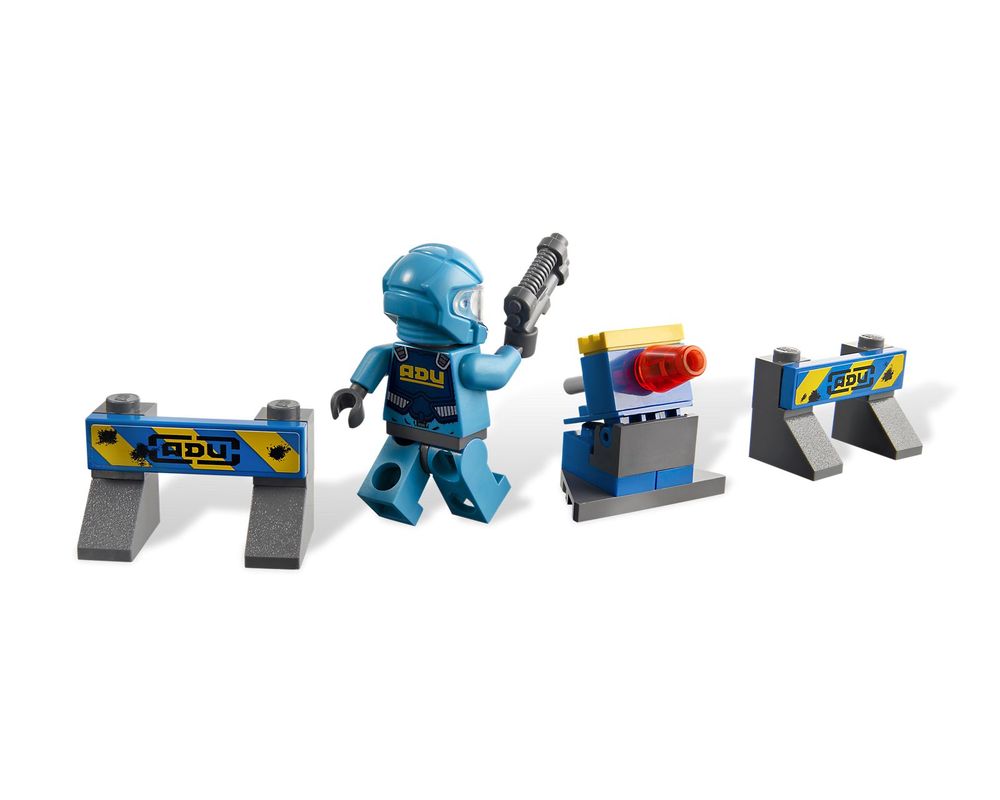 LEGO UFO Alien Abduction Parts 7052 