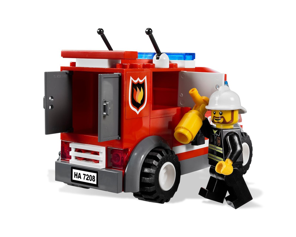 For pokker skarp Fra LEGO Set 7208-1 Fire Station (2010 City > Fire) | Rebrickable - Build with  LEGO