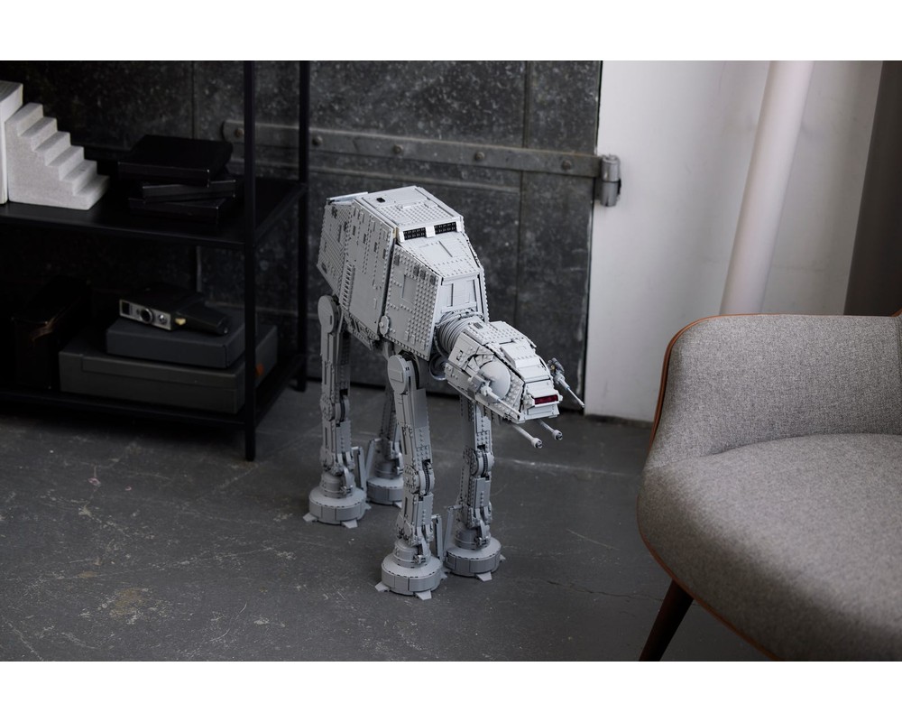 LEGO Set 753131 ATAT (2021 Star Wars > Ultimate Collector Series