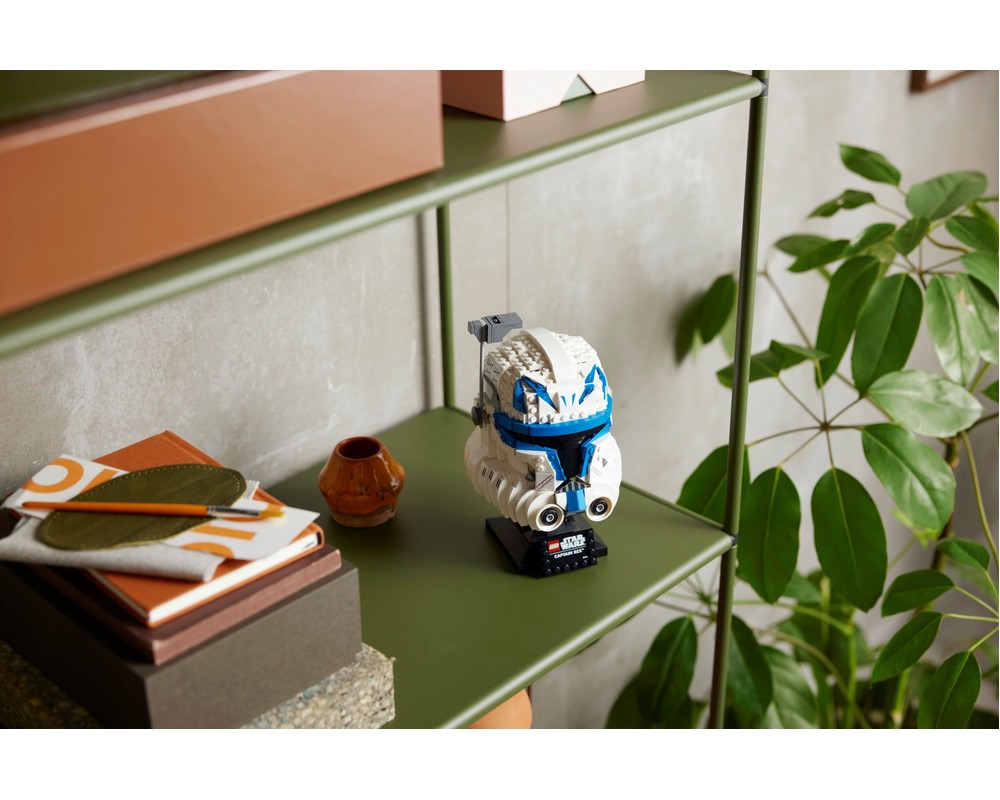 R☆n ！ Captain Rex™ Helmet 75349 | Star Wars™ | Buy online at the