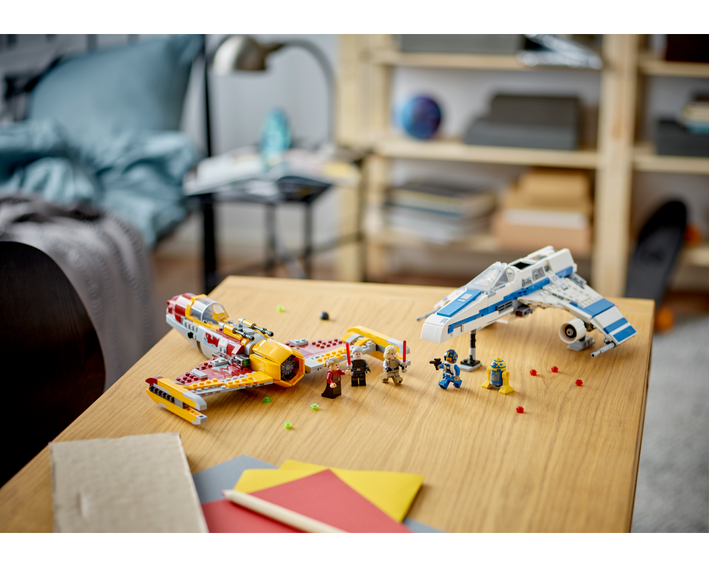 LEGO Set 75364-1 New Republic E-Wing vs. Shin Hati's